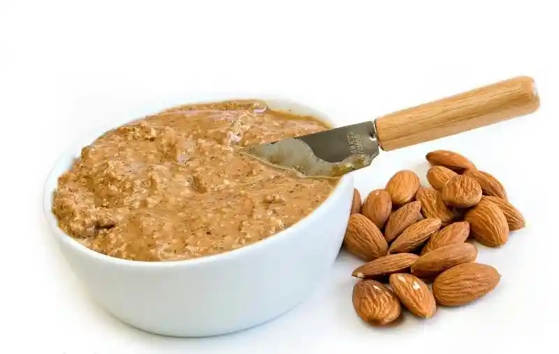 خرید مغز بادام شیرین کره گیری