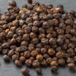 تاثیر فلفل سیاه بر تخمک گذاری و نکات مصرف آن