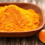 مضرات زردچوبه برای کبد و نکات مهم در مصرف آن