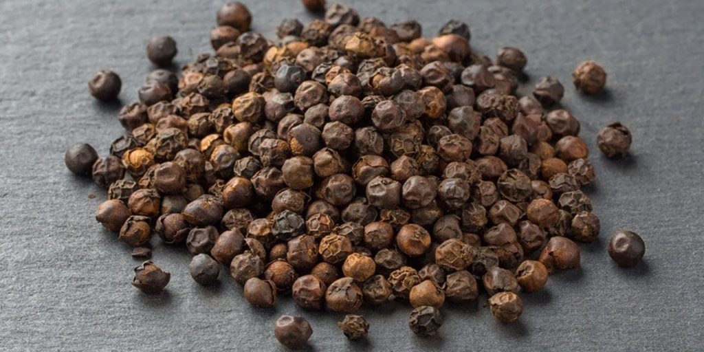 تاثیر فلفل سیاه بر تخمک گذاری و نکات مصرف آن|تاثیر فلفل سیاه بر تخمک گذاری و نکات مصرف آن