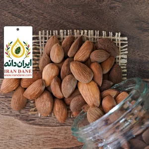 مغز بادام شیرین خام