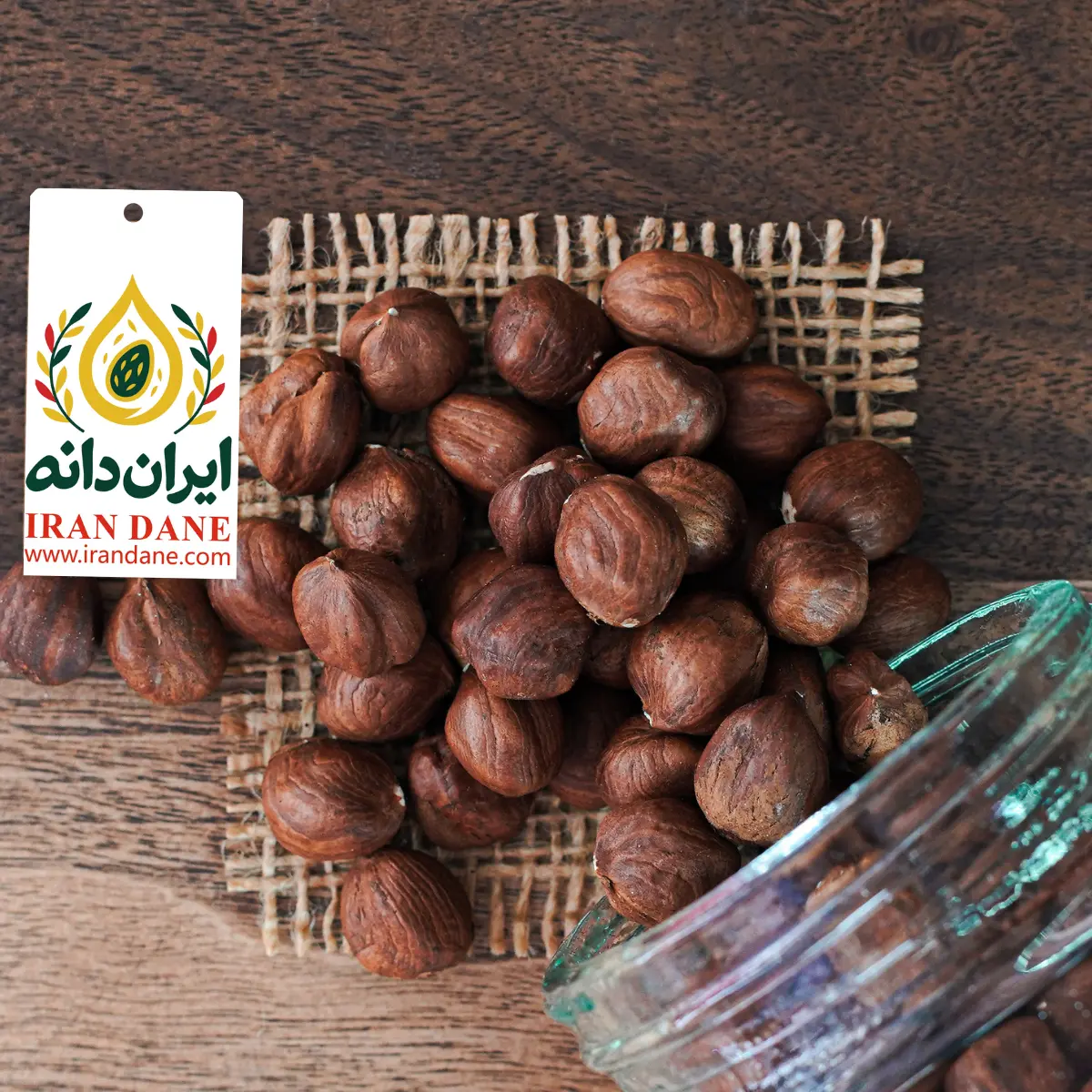 مغز فندق خام